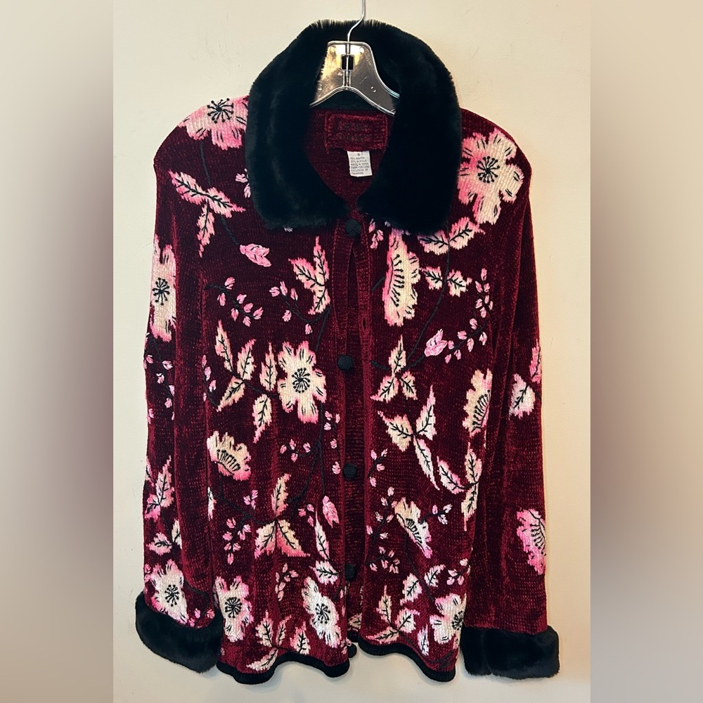 Burgundy Velvet Embroidered Cardigan Front Closure Faux Fur Collar & Cuffs Small